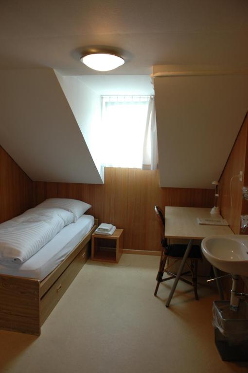 Hotel Weisses Kreuz - Resim 23