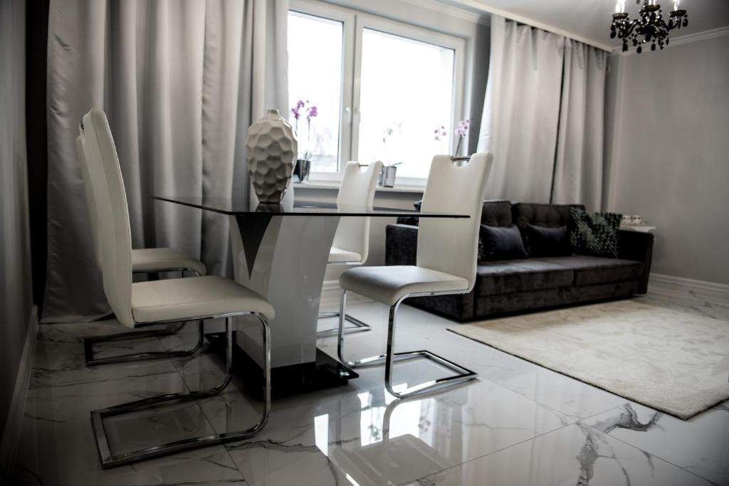 Część wypoczynkowa w obiekcie Glamour Apartments