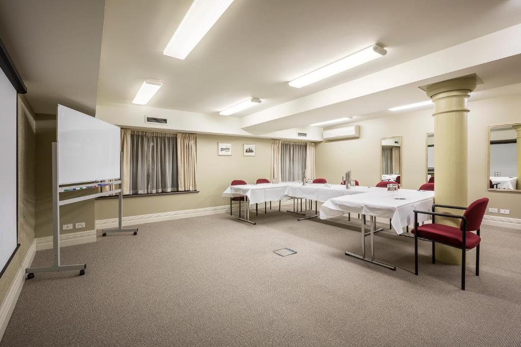 Launceston Central Apartment Hotel Official - Resim 7