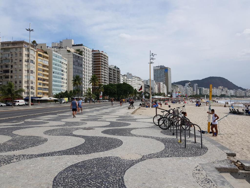  Copacabana Rio temporada
