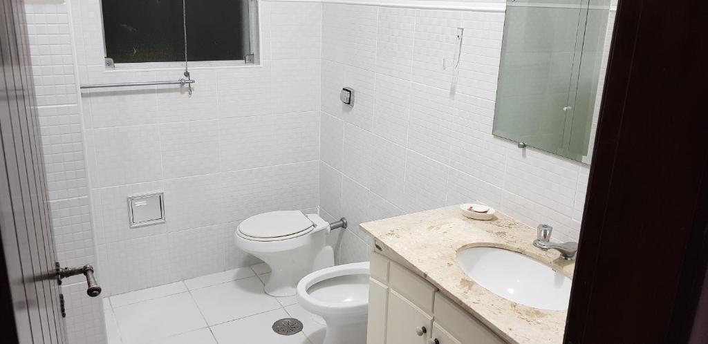  Casa Inteira Balneário Praia de Pernambuco Guarujá