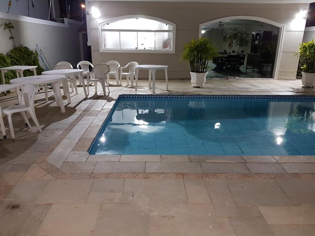  Casa Inteira Balneário Praia de Pernambuco Guarujá