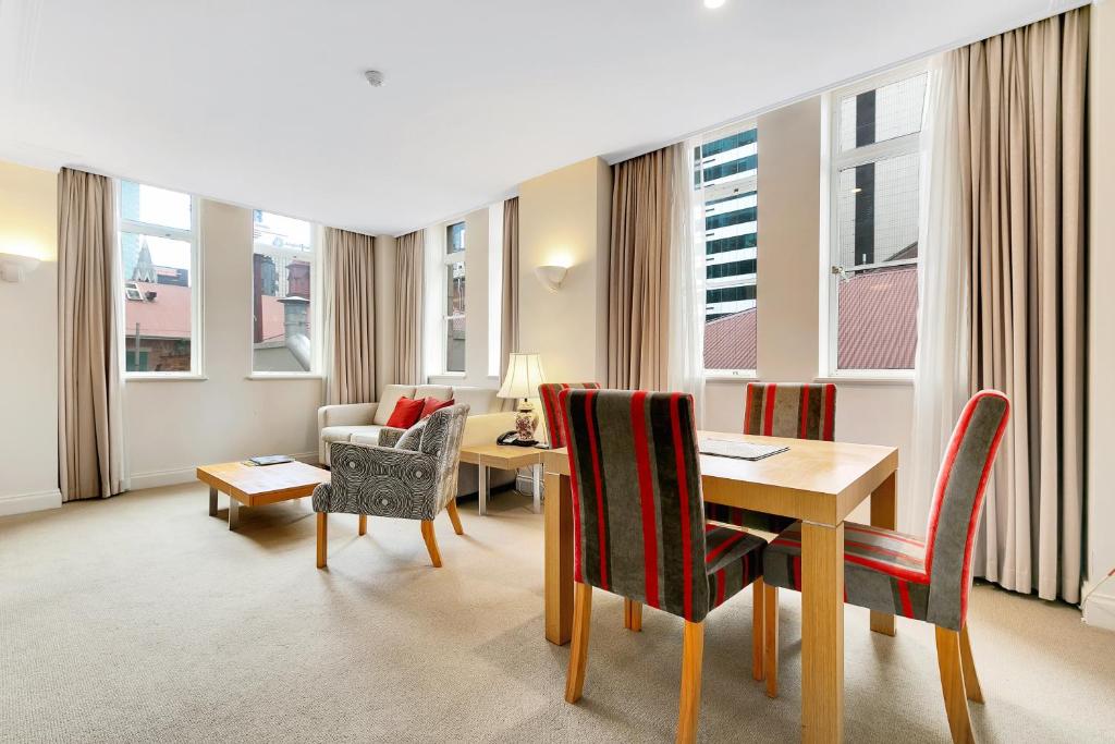 Manor Apartment Hotel - Resim 4