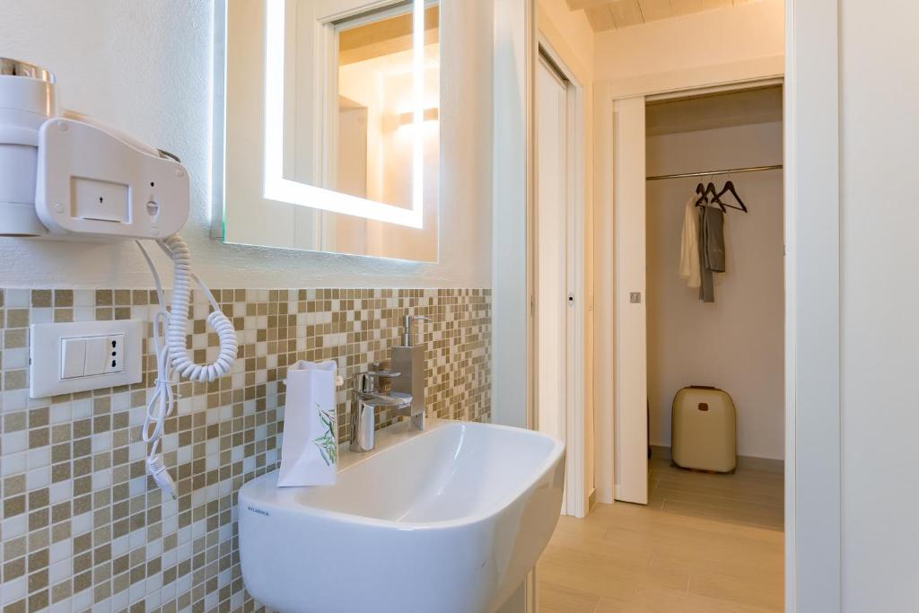 Le Maestranze Deluxe Rooms - 19