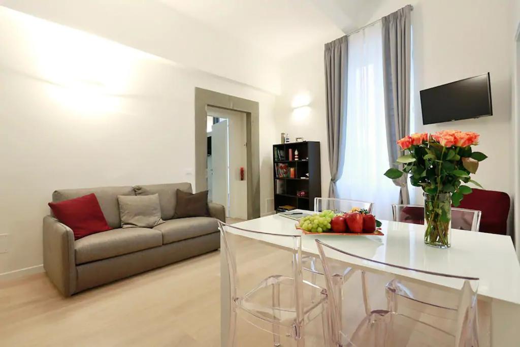 Posedenie v ubytovaní Opera 19 Luxury Apartment