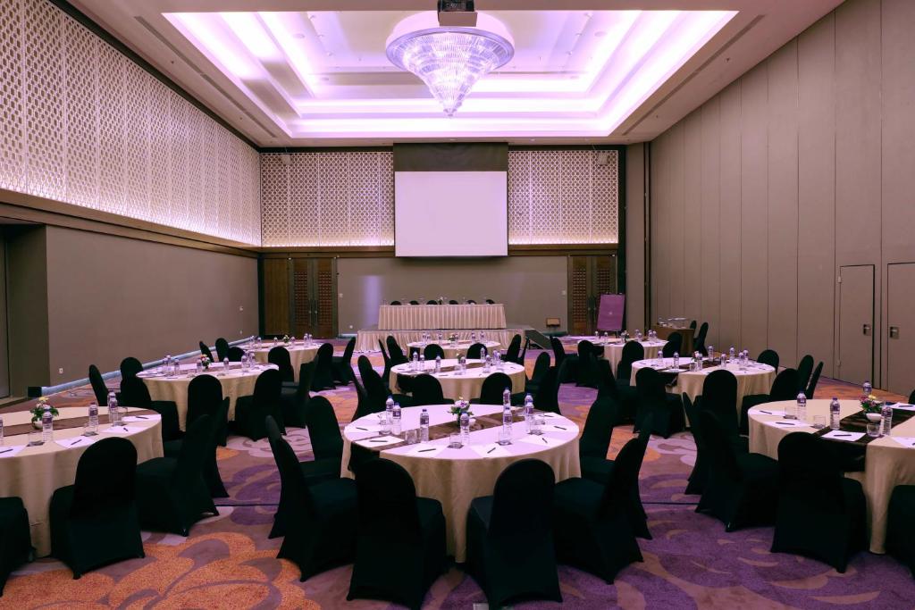Restaurace v ubytování Grand Mercure Bandung Setiabudi