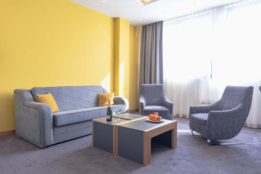 Posezení v ubytování Hotel Stobex Loznica