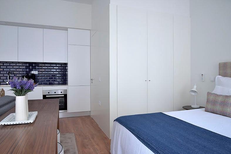 Mayor's Apartments - 8