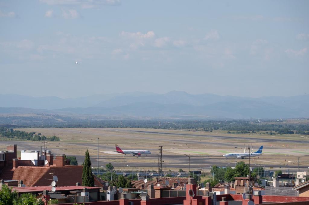 Hotel Villa de Barajas - Resim 17