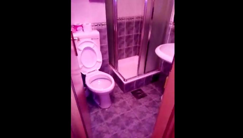 Vannituba majutusasutuses Apartman S
