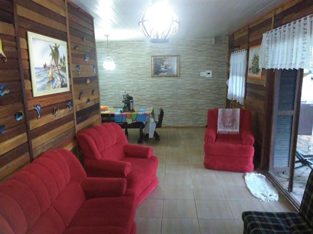  Casa com piscina