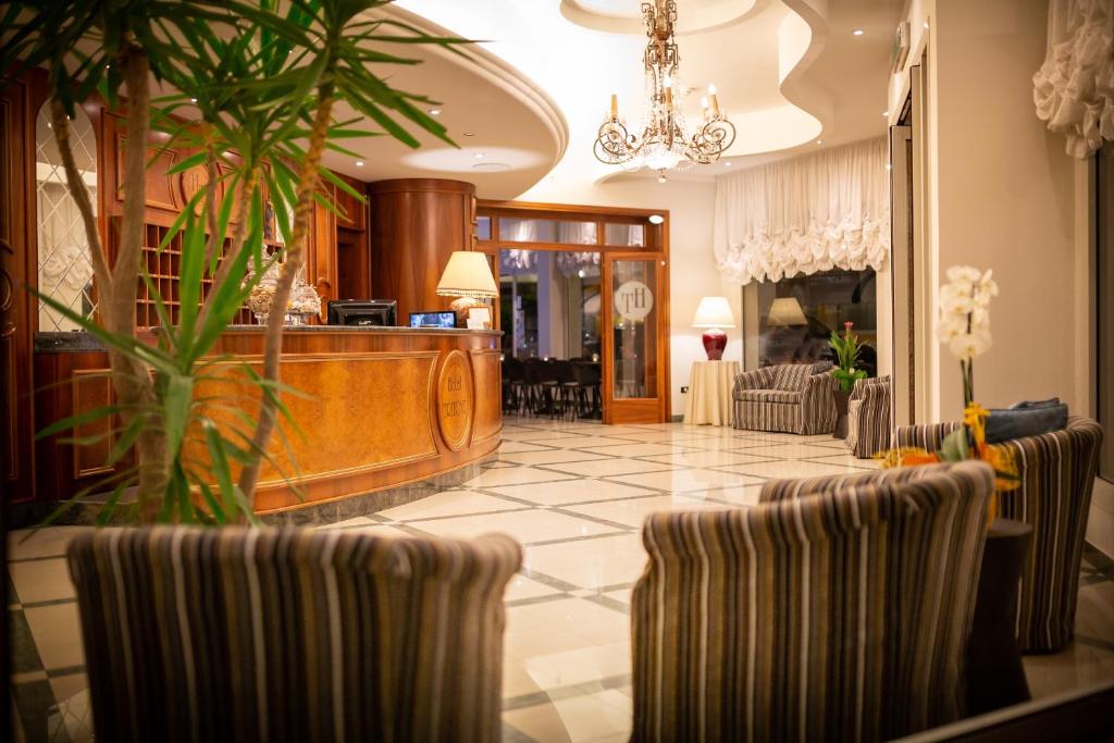 Vstupní hala nebo recepce v ubytování Hotel Tritone