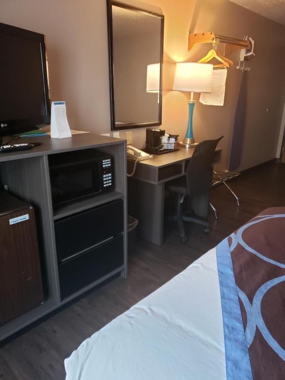 Postel nebo postele na pokoji v ubytování Super 8 by Wyndham North Platte