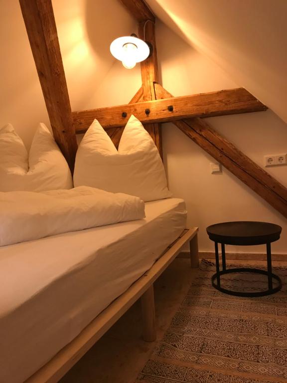 Afbeelding uit fotogalerij van Charmantes Loft mit ganz besonderem Flair in Friedrichshafen