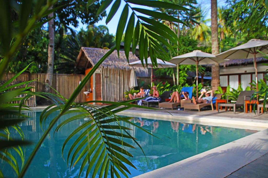 Bazén v ubytování Last Frontier Beach Resort-Adults Only nebo v jeho okolí
