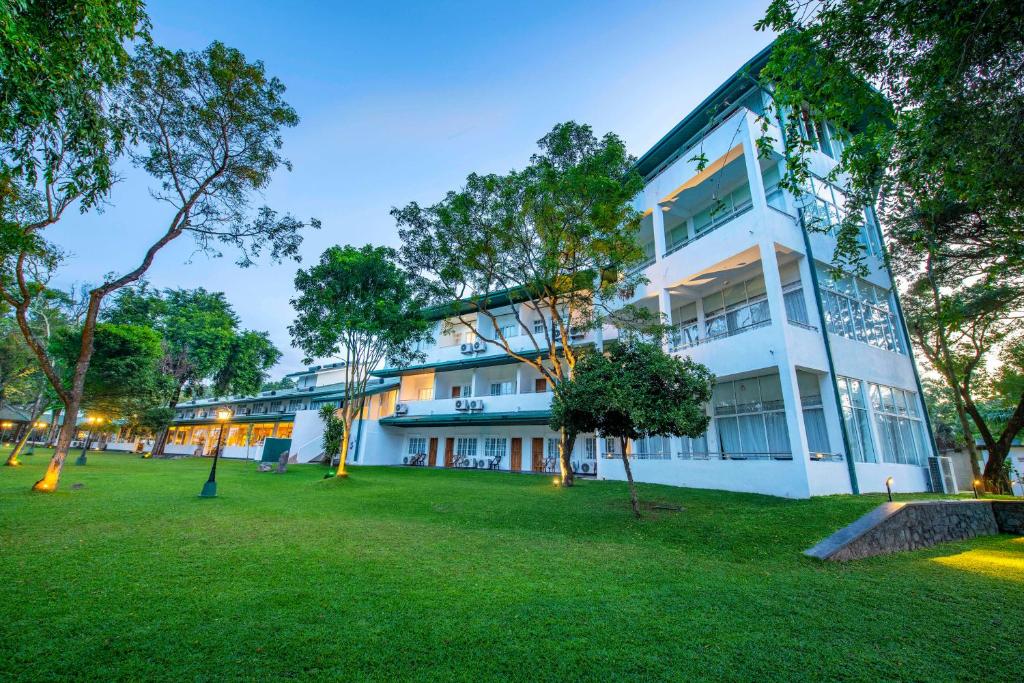 Zahrada ubytování Hotel Sudu Araliya
