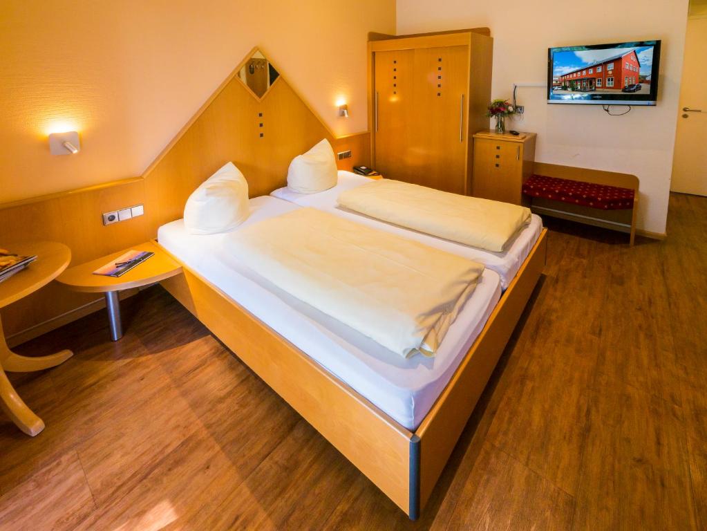 Hotel Löwen Garni - B&B - 8