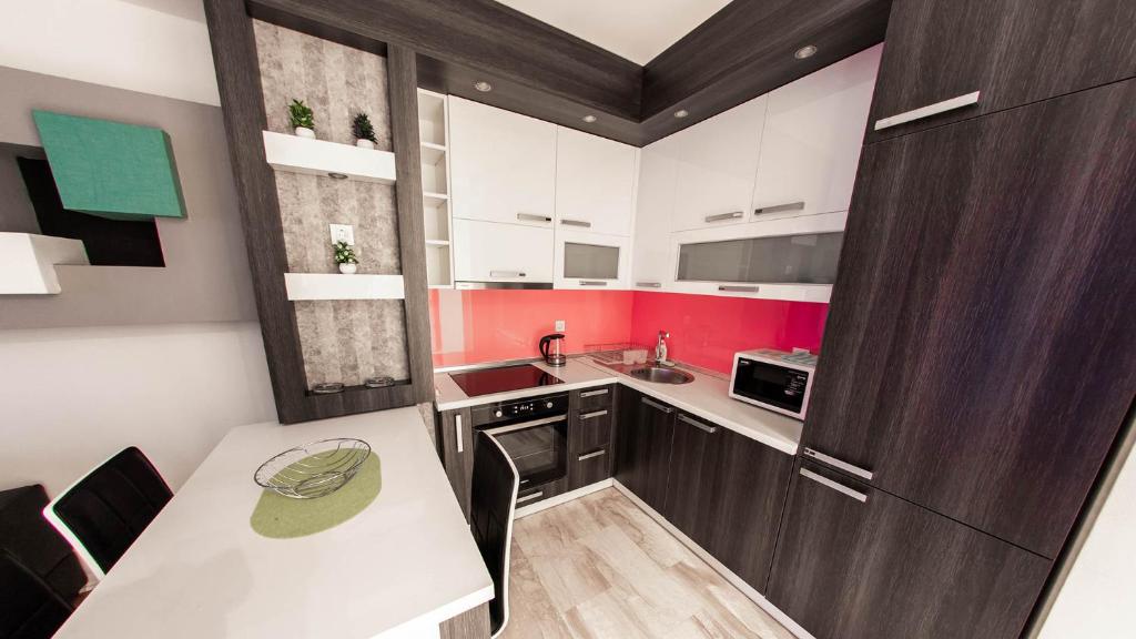 Lux Apartments Sunrior - 8