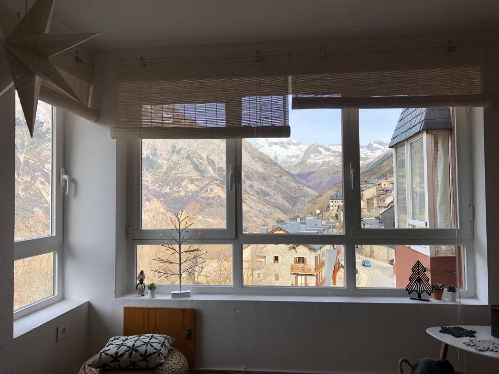 Nespecifikovaný výhled na hory nebo výhled na hory při pohledu z apartmánu