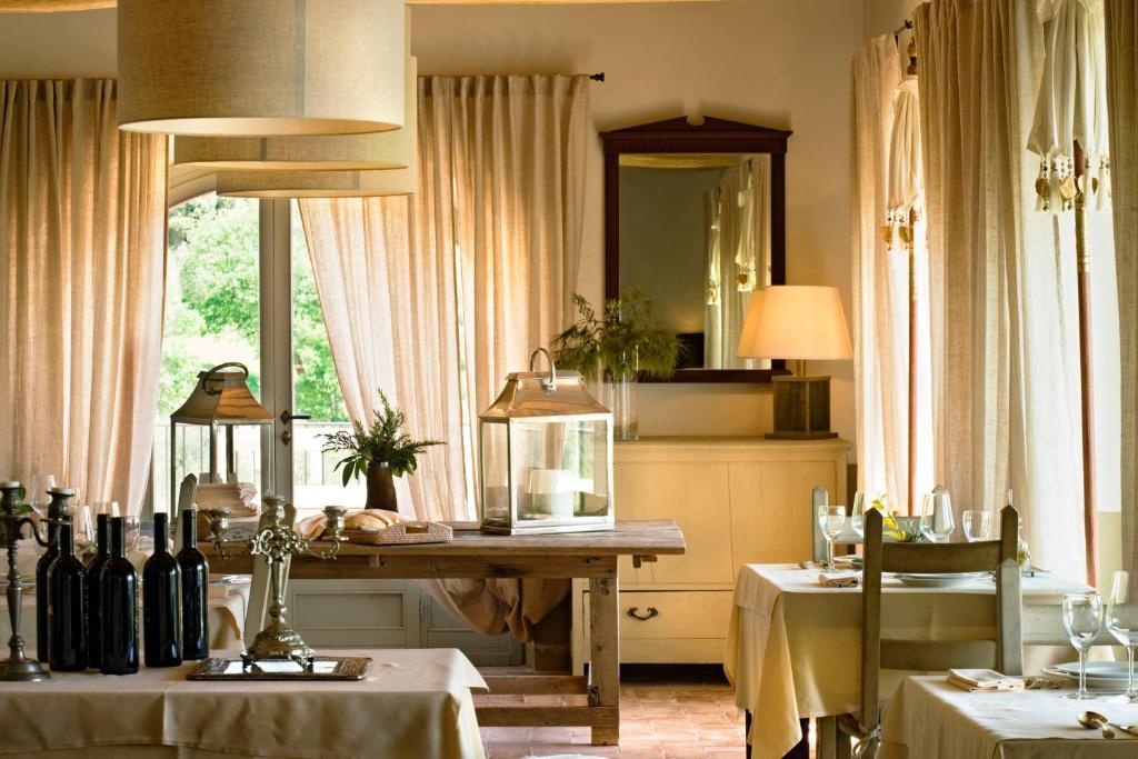 Restauracja lub miejsce do jedzenia w obiekcie Wine Resort Conti di San Bonifacio