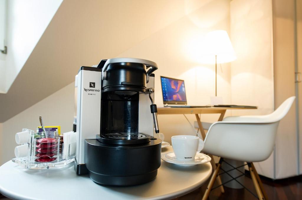 Gast - und Kulturhaus Der Teufelhof Basel - Resim 15