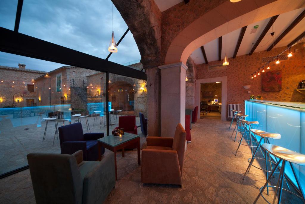 Bazén v ubytování Sa Cabana Hotel & Spa - Adults Only nebo v jeho okolí