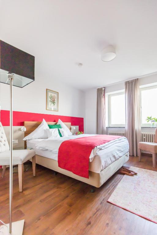 Postel nebo postele na pokoji v ubytování Hotel Vorderburg