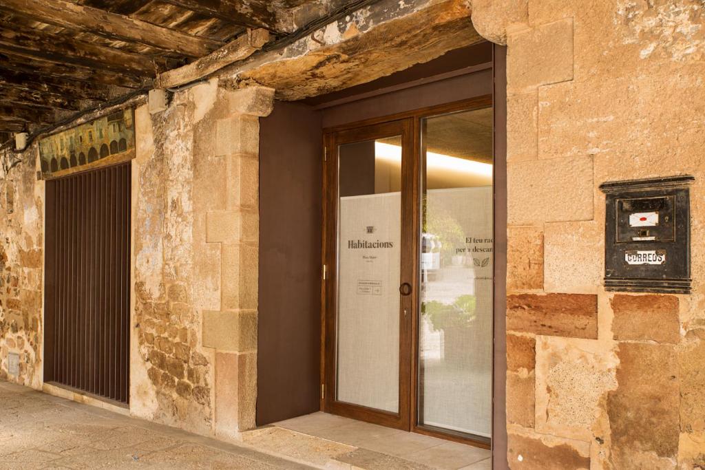 Habitacions Plaça Major, Santa Pau – Updated 2023 Prices