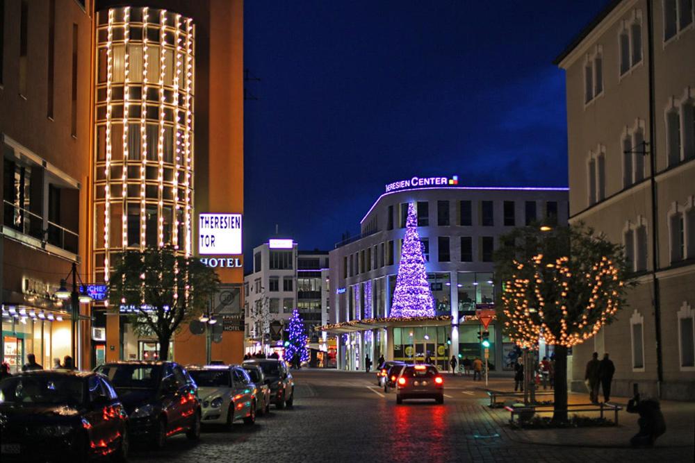 Nespecifikovaný výhled na destinaci Straubing nebo výhled na město při pohledu z hotelu