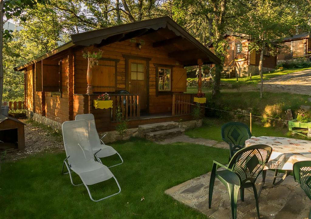 Zahrada ubytování Cabañas de Madera Sanabria