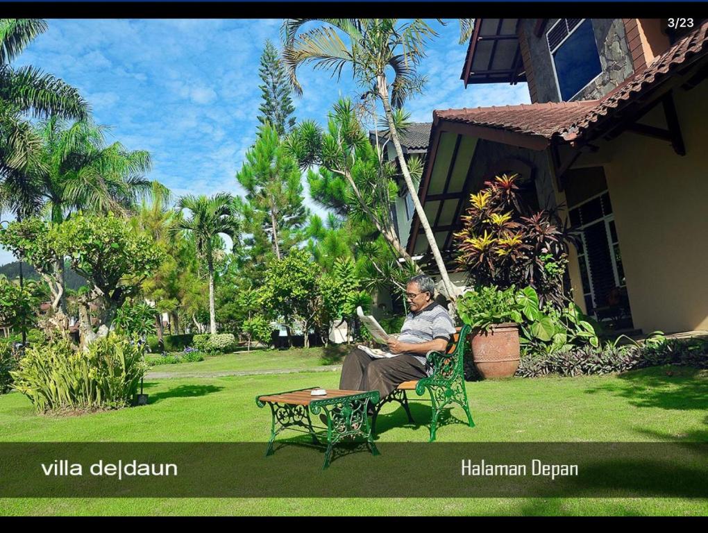 Jardín al aire libre en Villa Dedaun Batu