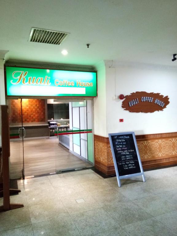 Certifikát, hodnocení, plakát nebo jiný dokument vystavený v ubytování Purnama Hotel