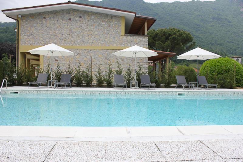 Nespecifikovaný výhled na hory nebo výhled na hory při pohledu z aparthotelu