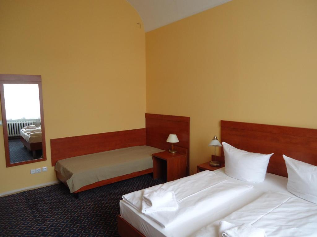 City Hotel am Kurfürstendamm - Resim 24