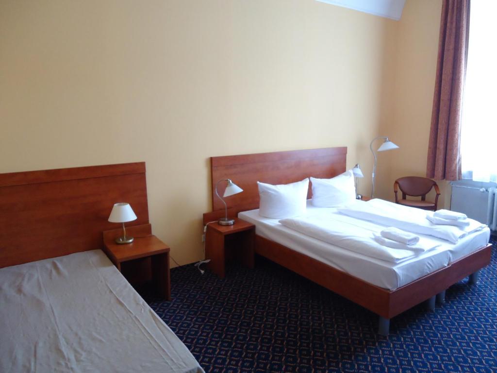 
Standard Triple Room
