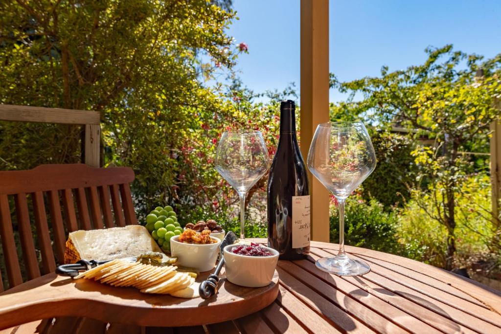 Shy Cottage and Studio - Resim 4