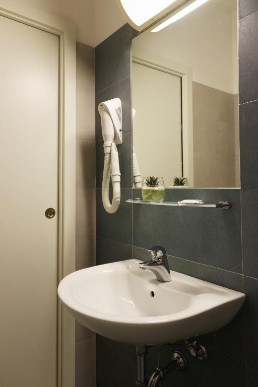 Koupelna v ubytování Hotel St Pierre