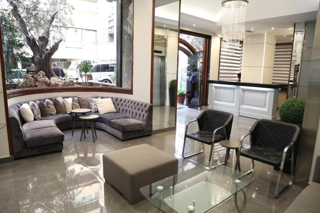 Posezení v ubytování Verdun Suites Hotel