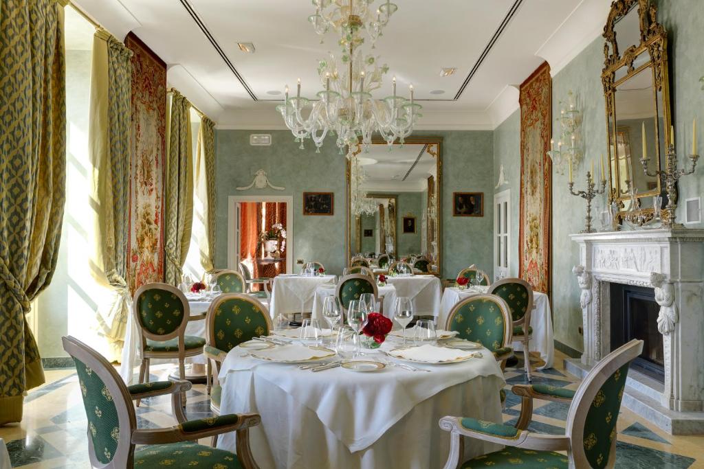 Posezení v ubytování Castello Dal Pozzo Resort Lago Maggiore - Preferred Hotels & Resorts