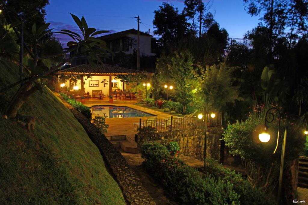  A Casa Vermelha Hospedaria
