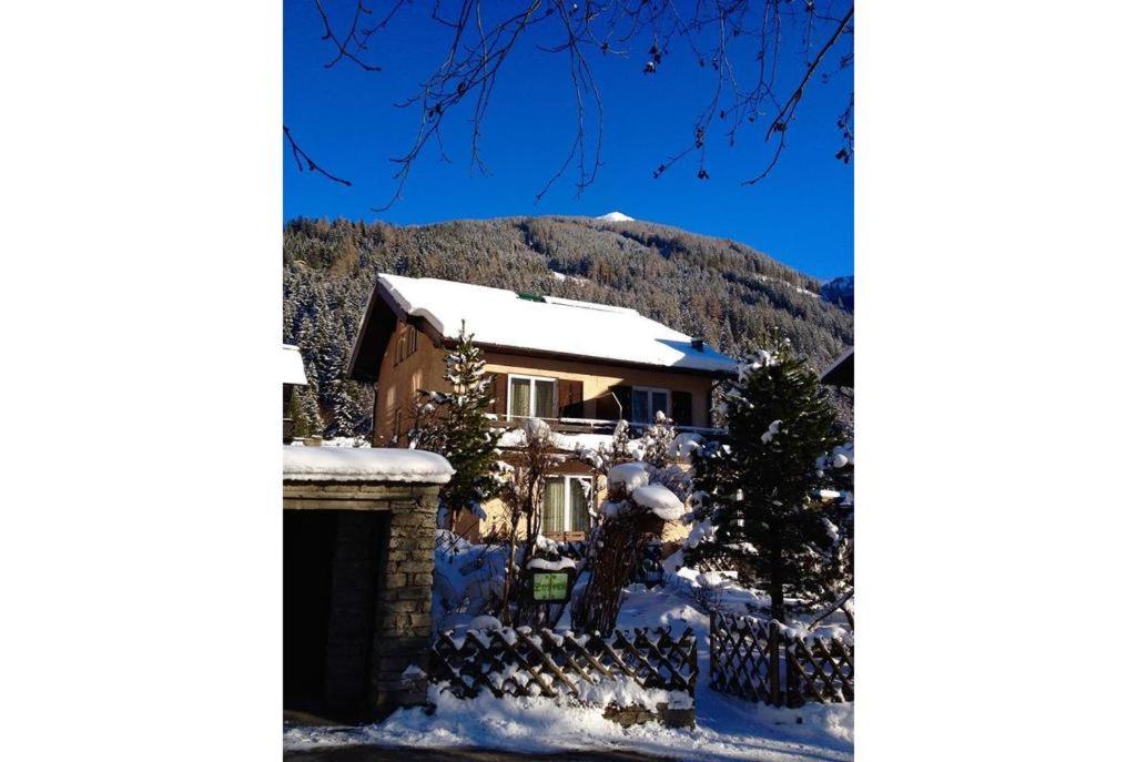 Nespecifikovaný výhled na hory nebo výhled na hory při pohledu z bed and breakfast