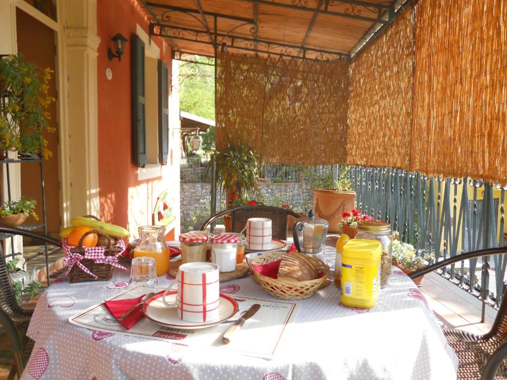 Fotografia z galérie ubytovania B&B Rossociliegia v destinácii Castelbianco