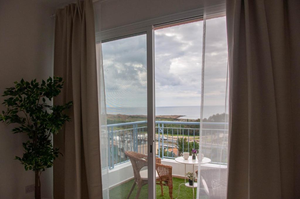 Balkón nebo terasa v ubytování H&O Best Apt In Paphos!