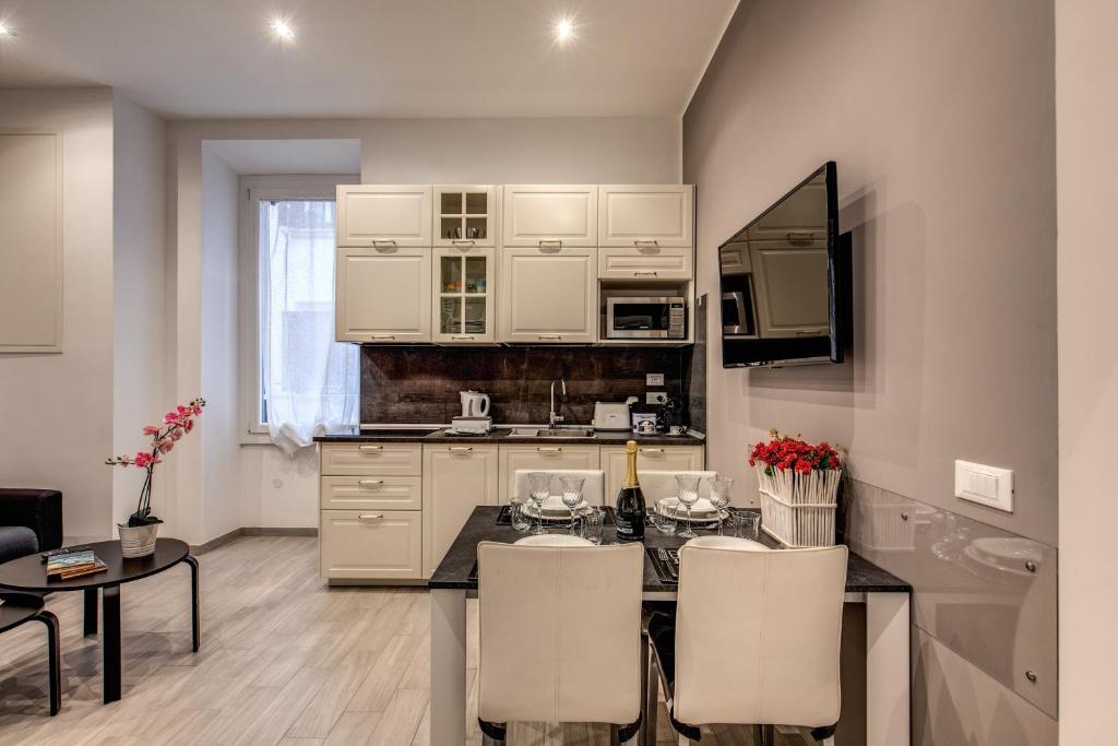 Vatican Royal Apartment - 9