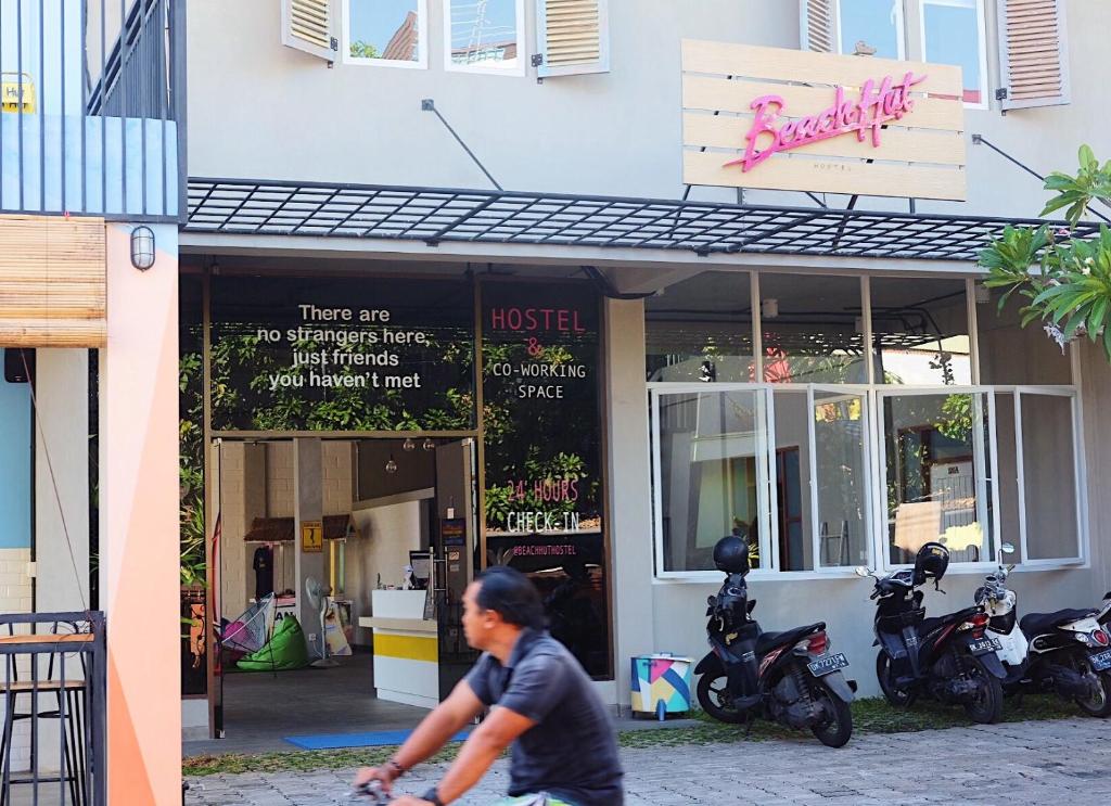 Ospiti di Beach Hut Hostel
