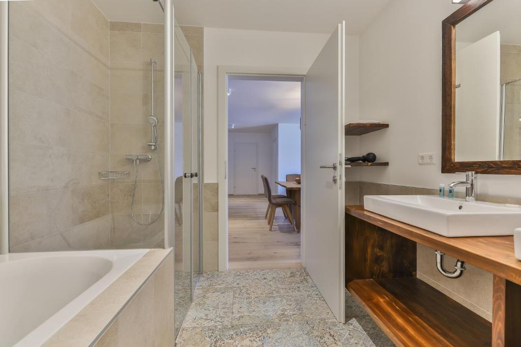 Lake Resort Pressegger See - 19