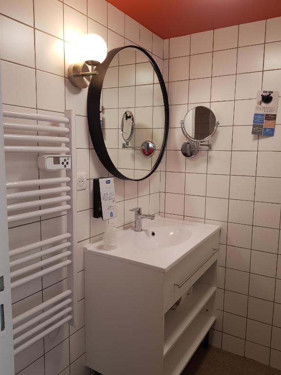 KYRIAD LYON EST – Saint Quentin Fallavier - Standard Double Room