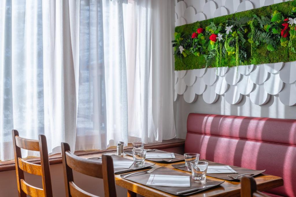 Фотография из галереи Hotel Les Arolles в Мерибеле