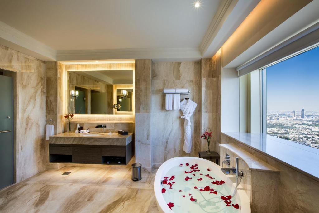 The Tower Plaza Hotel Dubai - Resim 32