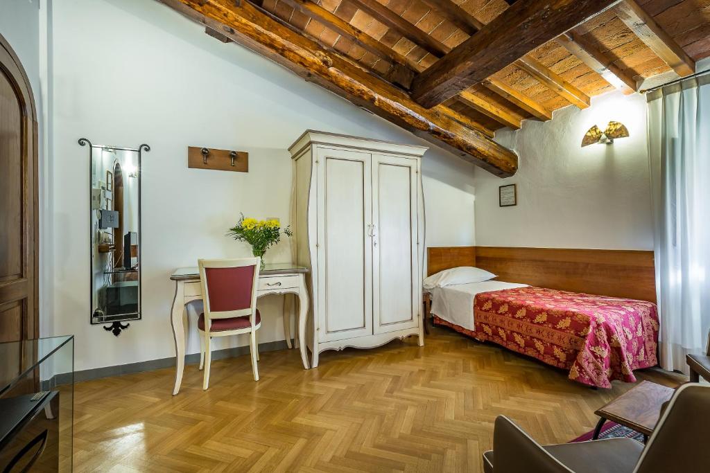Hotel Collodi Firenze - Resim 9